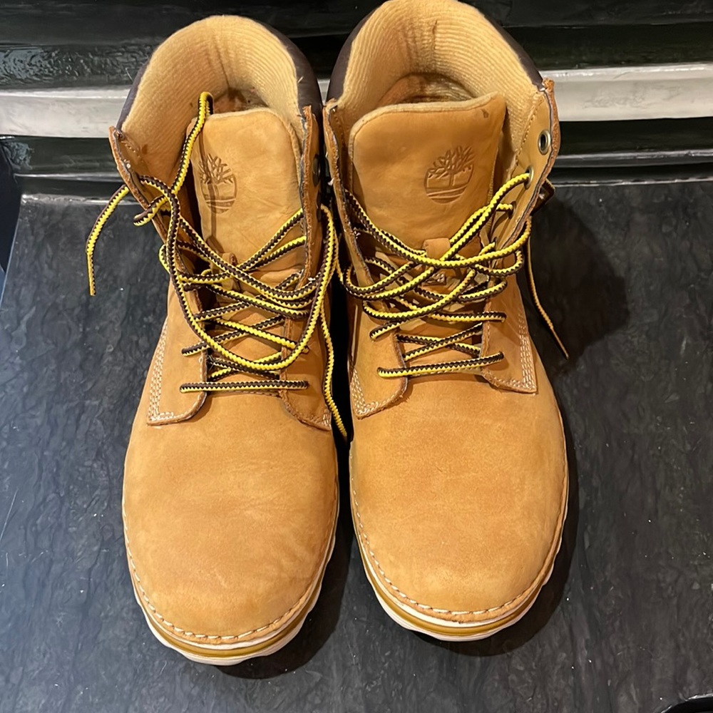 WOMEN'S TIMBERLAND® PREMIUM 6-INCH WATERPROOF BOOTS